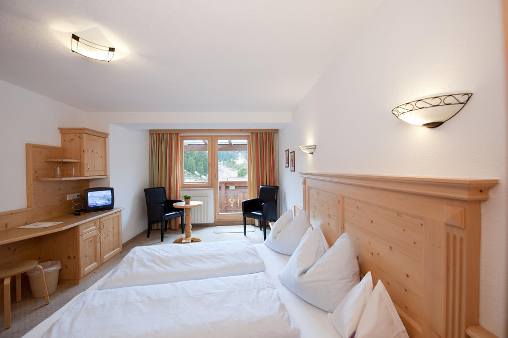 S'Hoamatl Otel Obergurgl Oda fotoğraf